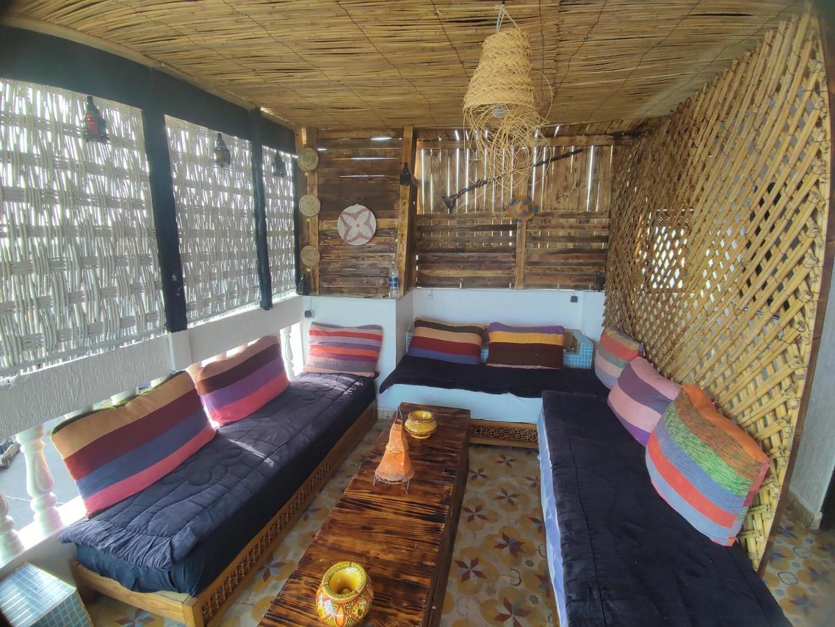 شقة تغازوت  في Red Carpet Surf House المظهر الخارجي الصورة
