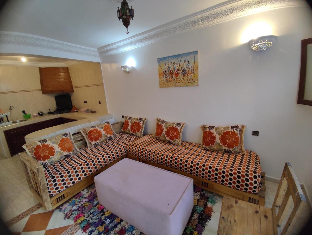 شقة تغازوت  في Red Carpet Surf House المظهر الخارجي الصورة