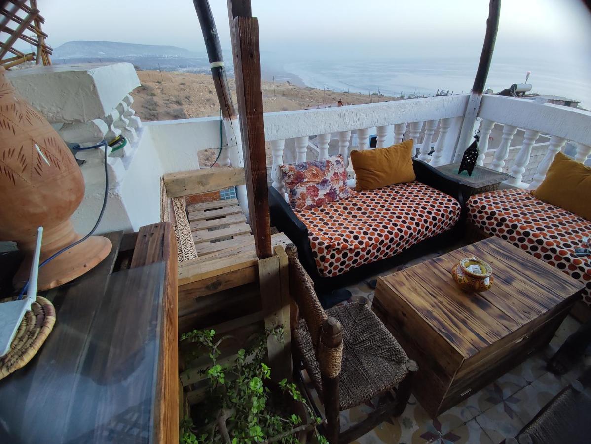 شقة تغازوت  في Red Carpet Surf House المظهر الخارجي الصورة
