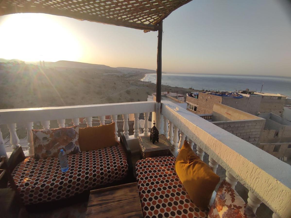 شقة تغازوت  في Red Carpet Surf House المظهر الخارجي الصورة