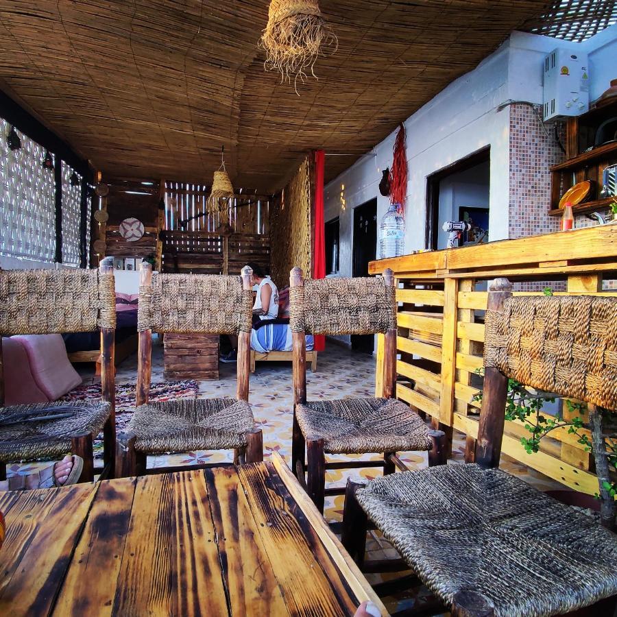 شقة تغازوت  في Red Carpet Surf House المظهر الخارجي الصورة