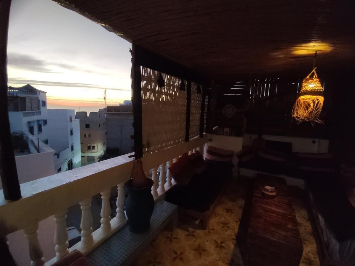 شقة تغازوت  في Red Carpet Surf House المظهر الخارجي الصورة