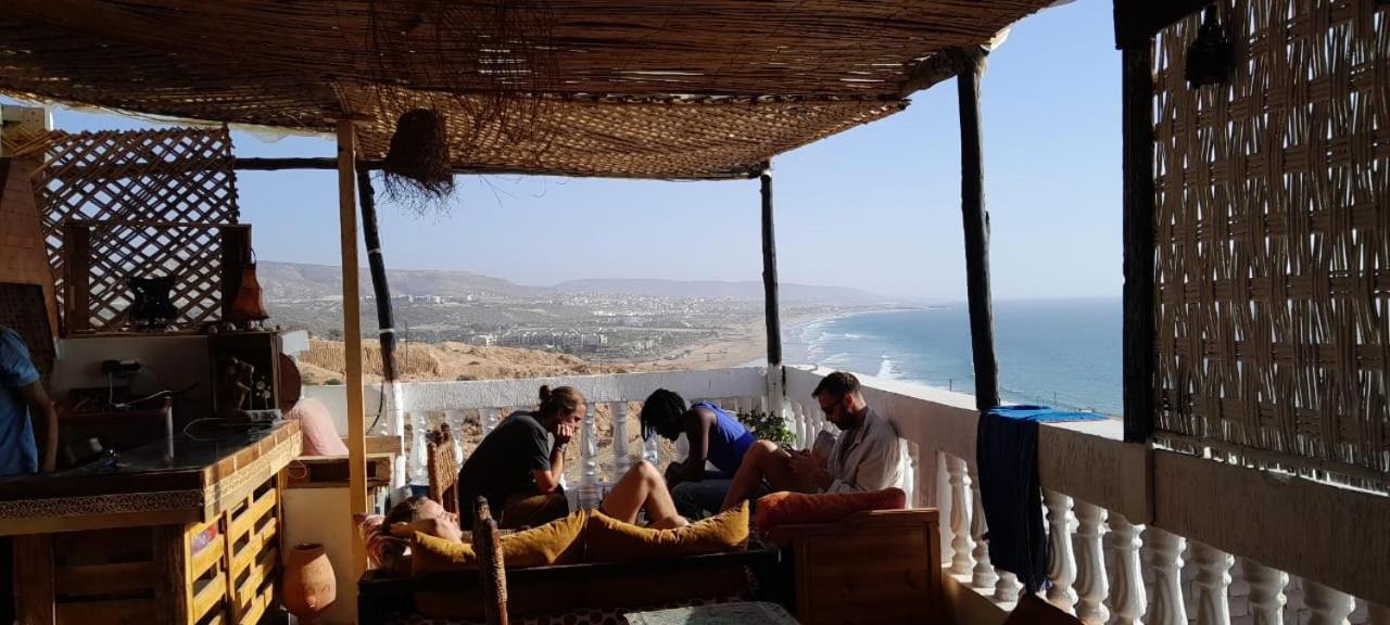 شقة تغازوت  في Red Carpet Surf House المظهر الخارجي الصورة