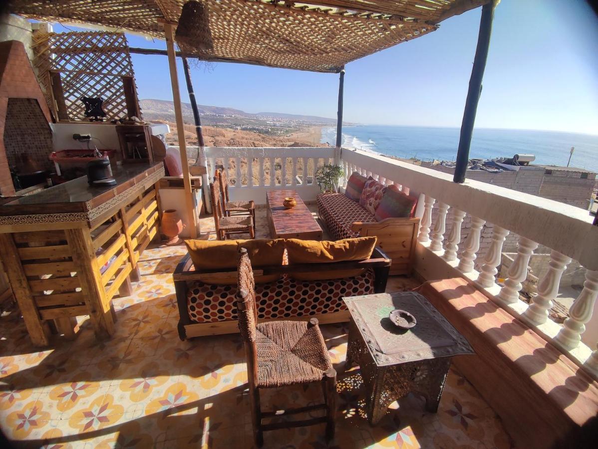 شقة تغازوت  في Red Carpet Surf House المظهر الخارجي الصورة