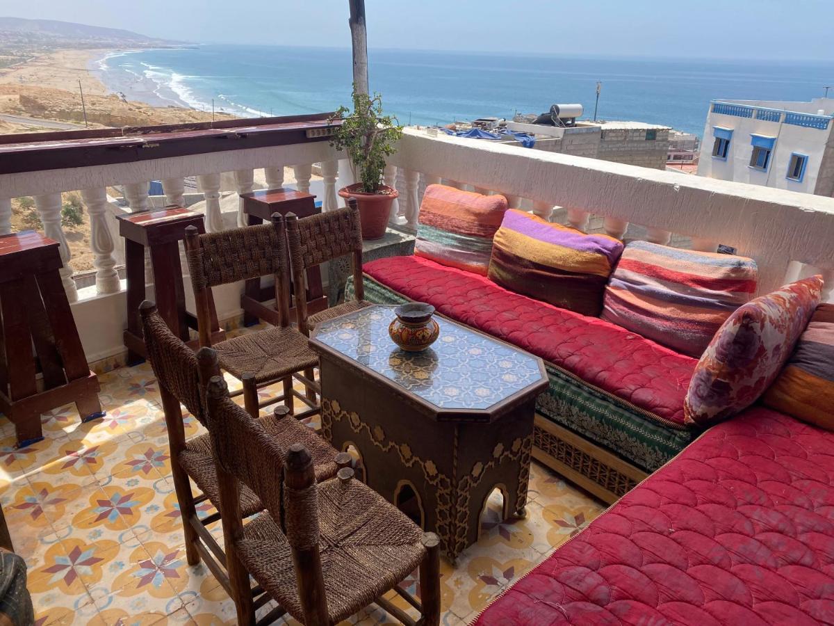 شقة تغازوت  في Red Carpet Surf House المظهر الخارجي الصورة